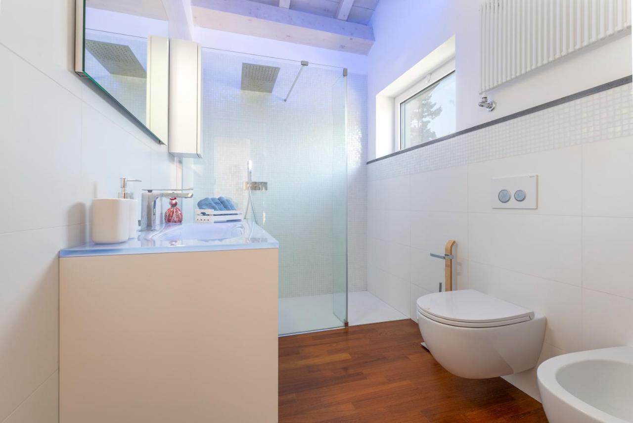 Design Villa In ปิเอดิมอนเต เอตเนโอ ภายนอก รูปภาพ