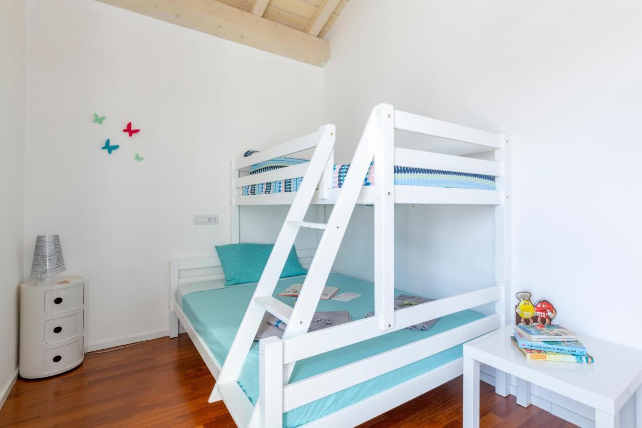 Design Villa In ปิเอดิมอนเต เอตเนโอ ภายนอก รูปภาพ